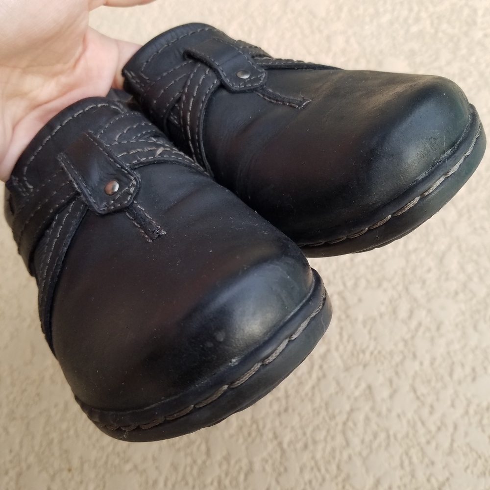 Clarks | Artisan Black Leather Slip On Loafers 6w - image 7